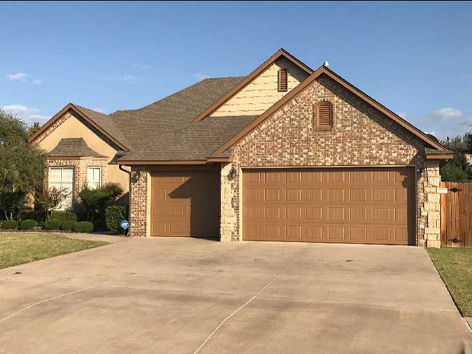Exterior House Painting and Fence Staining in Guthrie OK